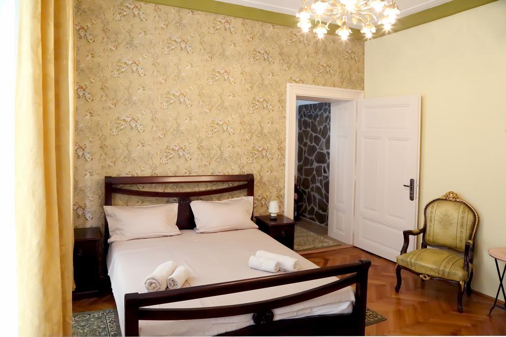Casa Blanca Apartment Sibiu Bagian luar foto