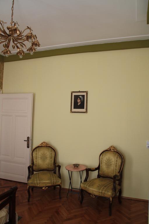 Casa Blanca Apartment Sibiu Bagian luar foto