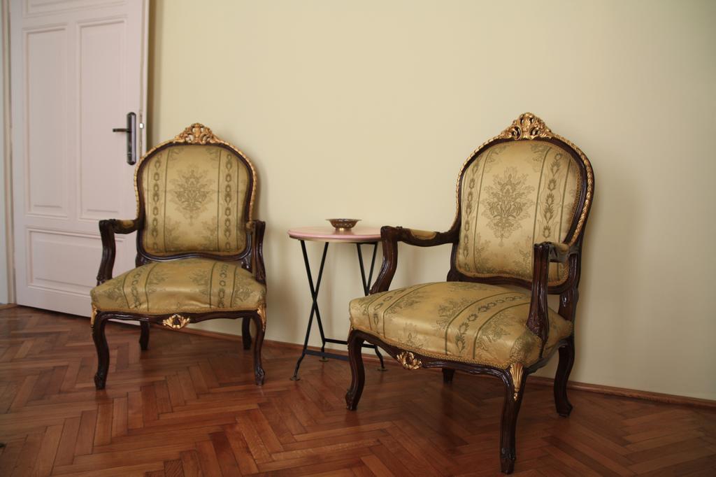 Casa Blanca Apartment Sibiu Bagian luar foto